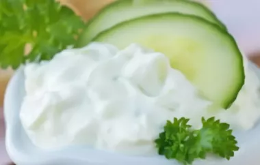 Erfrischender Gurken Dip mit Joghurt und Knoblauch