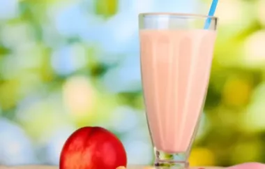 Erfrischender Nektarinen-Shake mit Joghurt