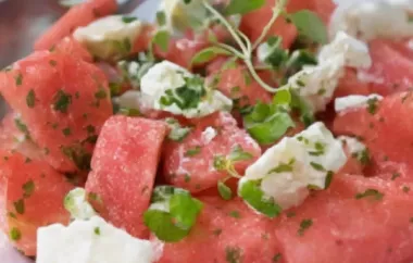 Erfrischender Wassermelonen-Salat mit Feta und Minze