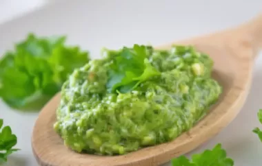 Frisches und aromatisches Petersilien-Pesto zum Verfeinern von Pasta und mehr