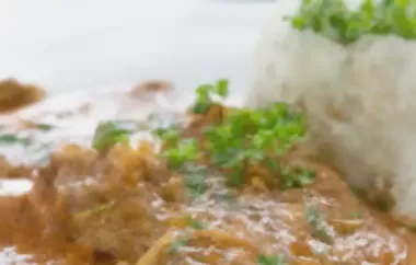Gebratene Hühnerschnitzel mit cremiger Rahmsauce - Ein köstliches Gericht für die ganze Familie