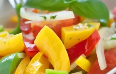 Gegrillter Paprika-Pfirsich-Salat mit Basilikum und Feta
