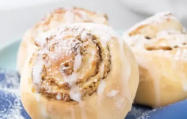 Genießen Sie diese köstlichen süßen Nussschnecken als perfektes Frühstück oder Snack für Zwischendurch.