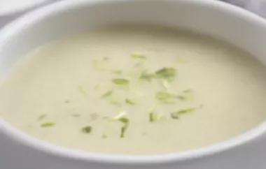 Geschmacksintensive Grießsuppe mit geröstetem Grieß