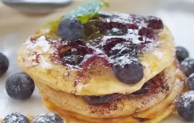 Heidelbeer-Pancakes mit Ahornsirup