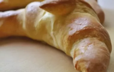 Herzhaft gefüllte Croissants