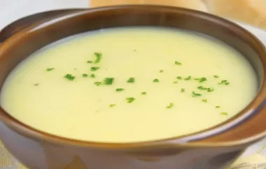 Herzhafte Petersilienwurzel-Kartoffel-Suppe mit geröstetem Brot