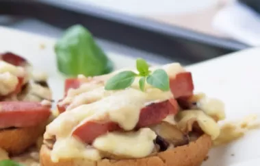 Herzhafter Leberkäse-Toast mit knackigem Salat und würzigem Senf-Mayonnaise-Dressing