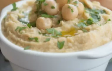 Kichererbsen-Dip auf Weißbrot