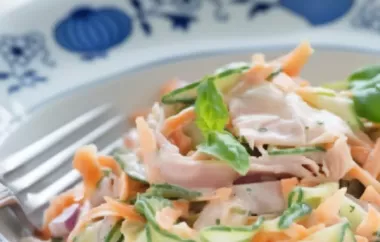 Klassischer Schinken-Salat mit Gurken und Paprika
