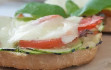 Knusprig gebackener Zucchini Toast - ein köstliches Fingerfood