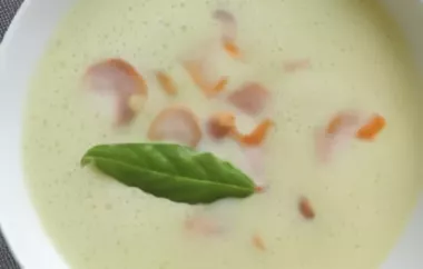 Köstliche Gemüsesuppe mit würzigen Selchwürstel