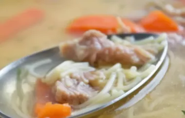 Köstliche Rindfleischsuppe - ein Klassiker der österreichischen Küche