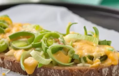 Köstliches überbackenes Lauchbrot