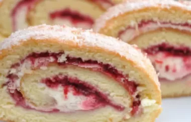 Leckere Erdbeer-Roulade zum Genießen