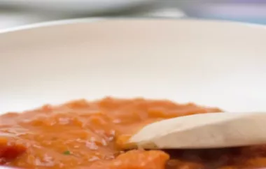 Leckere Käse-Tomaten-Sauce für Pasta