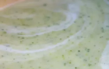 Leckere Kartoffel-Zucchini-Salbei-Suppe zum Genießen