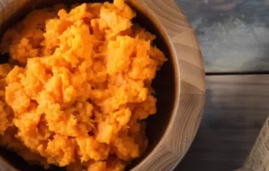 Leckerer Süßkartoffelbrei mit frisch gepresstem Orangensaft
