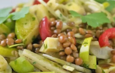 Leckerer warmer Puy-Linsen-Salat mit frischen Zutaten