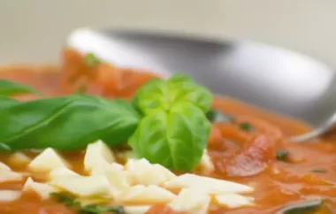 Leckeres Rezept für Tomatensuppe mit Mozzarella
