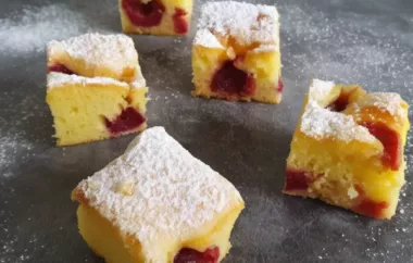 Saftiger Kirschkuchen vom Blech mit knuspriger Streuselhaube