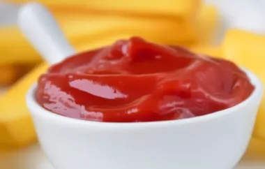 Selbstgemachter Tomatenketchup mit einer würzigen Note von Paprika