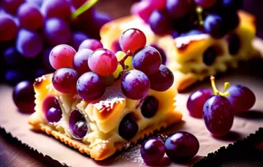 Süßes Gebäck mit fruchtigen Weintrauben