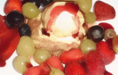 Vanilla Quarktaler mit Erdbeer-Trauben-Salat