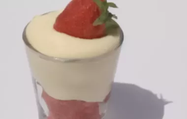 Vanillecreme mit Erdbeeren