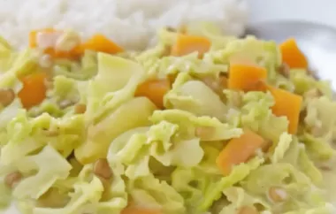 Veganes Kohl-Karotten-Curry mit Kokosmilch und Gewürzen