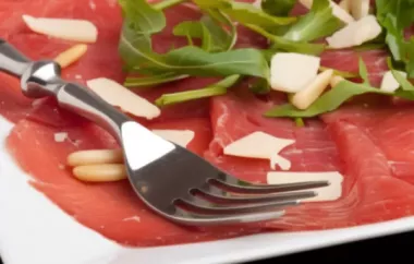 Zartes Rindfleisch, fein geschnitten und mariniert - ein Klassiker der italienischen Küche