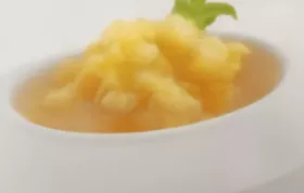 Ananas-Weinsauce