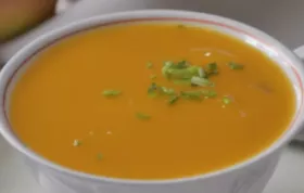 Apfel-Karotten-Suppe