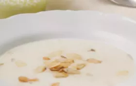 Deutsche Brotsuppe - ein traditionelles und herzhaftes Gericht