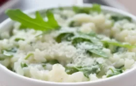 Ein cremiges Risotto mit würzigem Rucola