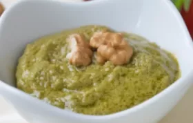 Ein frisches und aromatisches Pesto mit Rucola und Walnüssen