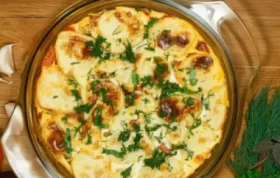 Ein köstliches Rezept für Moussaka mit herzhaftem Schafskäse