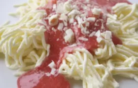 Eis-Spaghetti Pomodoro