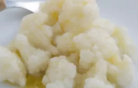 Erfrischender Karfiolsalat mit Joghurtdressing