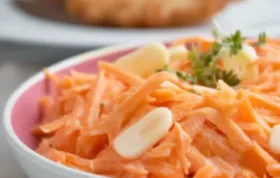 Erfrischender Karottensalat mit Knoblauch