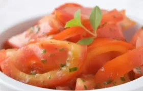 Erfrischender Tomatensalat ohne Zwiebeln