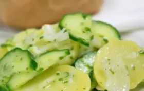Erfrischender und leichter Gurken-Kartoffel-Salat