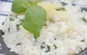 Erfrischendes Zitronen-Basilikum-Risotto