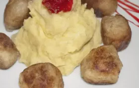 Fleischklößchen auf Kartoffelkrone