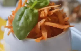 Frischer Karottensalat