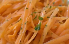 Fruchtiges Orangen Dressing für Salate und mehr