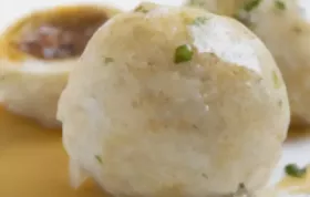 Gefüllte Kartoffelknödel mit Hirschfleisch