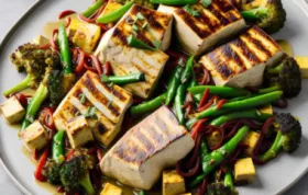 Geräucherter Tofu mit pikanter Mangosauce - Eine würzige vegane Köstlichkeit