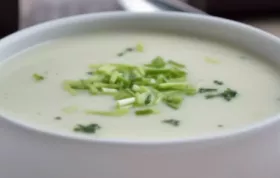 Geröstete Grießsuppe - Ein einfaches Rezept für eine wohlschmeckende Suppe