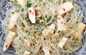 Glasnudelsalat mit Hühnchen